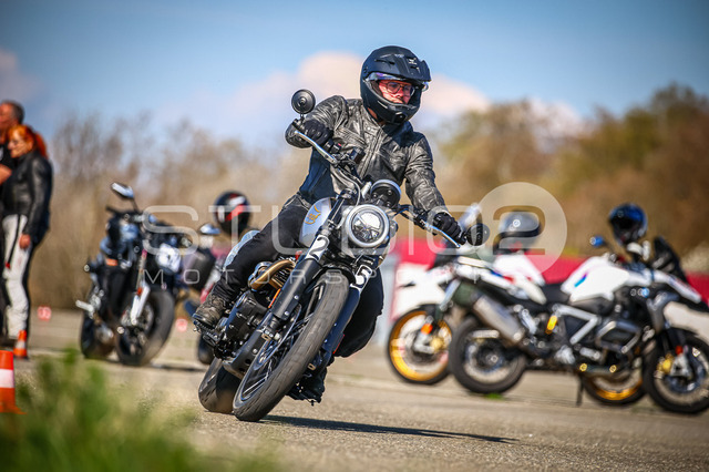 0025-260418_NOE2-001_25 | Deine Full-Service-Agentur für ✔️Videoproduktionen und ✔️Motorsportfotografie Jetzt Angebot anfragen!