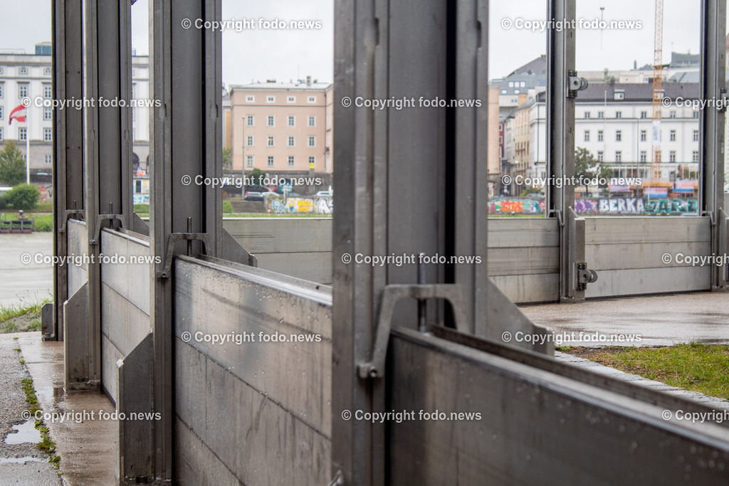 Linz_ Urfahr_ Hochwasserschutz_ 13.09.2024-28 | 13.09.2024, Linz, AUT, Urfahr, Hochwasser, im Bild Vorbereitung Hochwasserschutz Donaulaende Linz Urfahr