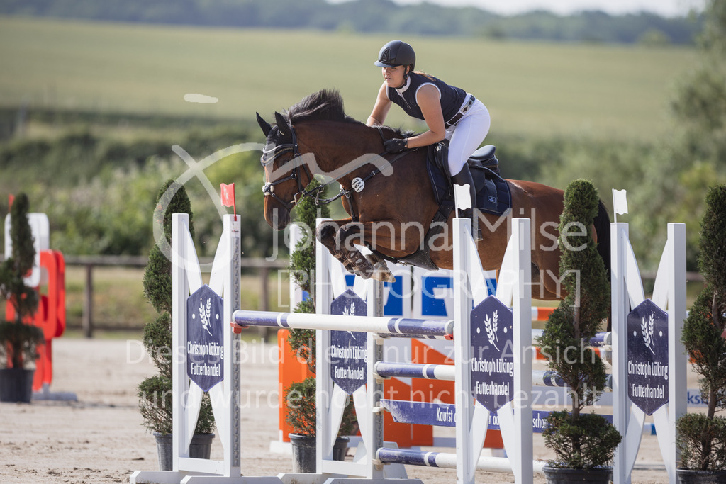 230624_PfSpTa_L-Spr-301 | Deine schönsten Turniermomente als professionelle Fotos! Entdecke hochwertige Pferdesport-Fotografie im Online-Shop. Jetzt Fotos finden & bestellen!