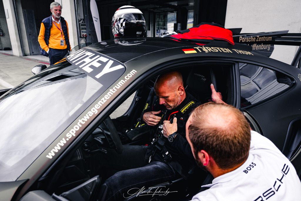 Red Bull Ring 2025 | Entdecken Sie die faszinierende Welt von Alexander Tschuncky Arts: Kreative Fotografie, atemberaubende Automobilkunst und hochwertiger Bilderdruck. Lassen Sie sich inspirieren! - Realisiert mit Pictrs.com