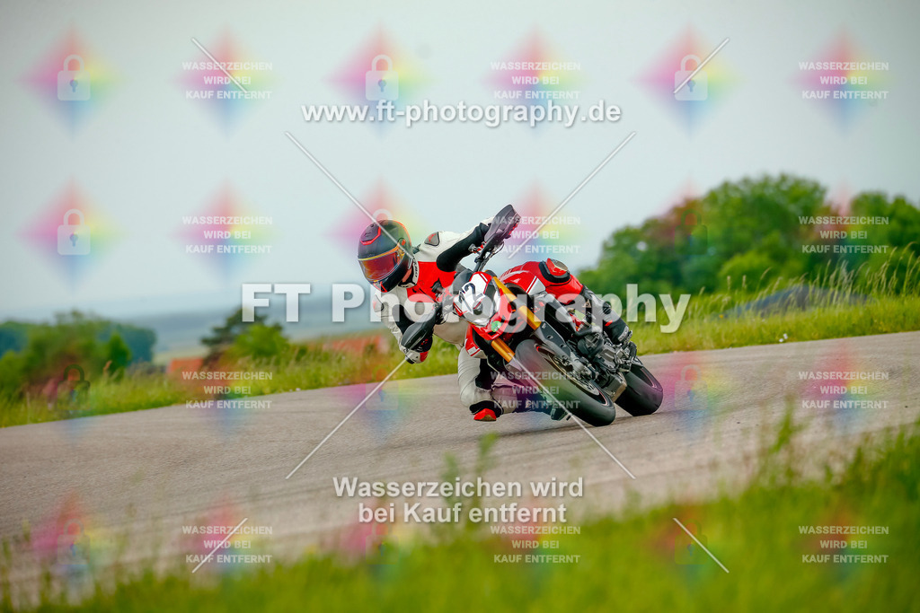 _MOT2096 | Hier findet Ihr Bilder von Touristenfahrten auf der Nürburgring Nordschleife oder von anderen Veranstaltungen die ich besucht habe. Viel Spass beim Durch Schauen 