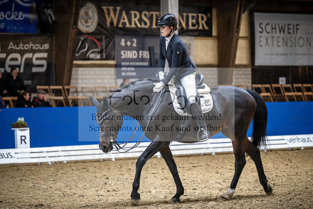 DOS_3406 | Entdecke hochwertige Reitturnierfotos von Foto Oger. Professionell, emotional und authentisch – jetzt Lieblingsmomente im Shop bestellen.Deutschlandweite Turnierfotografie. - Realisiert mit Pictrs.com