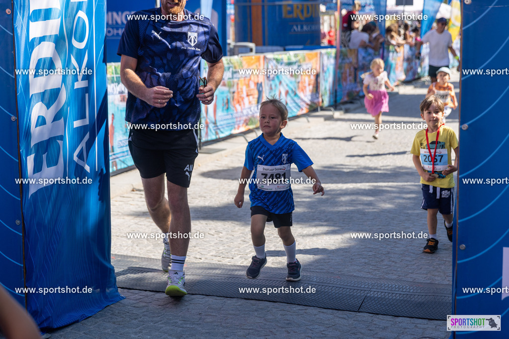 VJ__2965 | Stadtlauf Erding 2025 #stadtlauferding #erdingstadtlauf #stadtlauf_erding #laufmotivation #trisporterding #yourpictrs #sportshot_your_pictrs