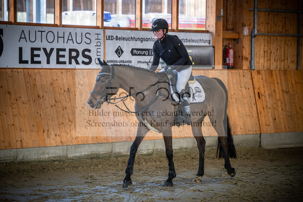 DOS_0070 | Entdecke hochwertige Reitturnierfotos von Foto Oger. Professionell, emotional und authentisch – jetzt Lieblingsmomente im Shop bestellen.Deutschlandweite Turnierfotografie. - Realisiert mit Pictrs.com