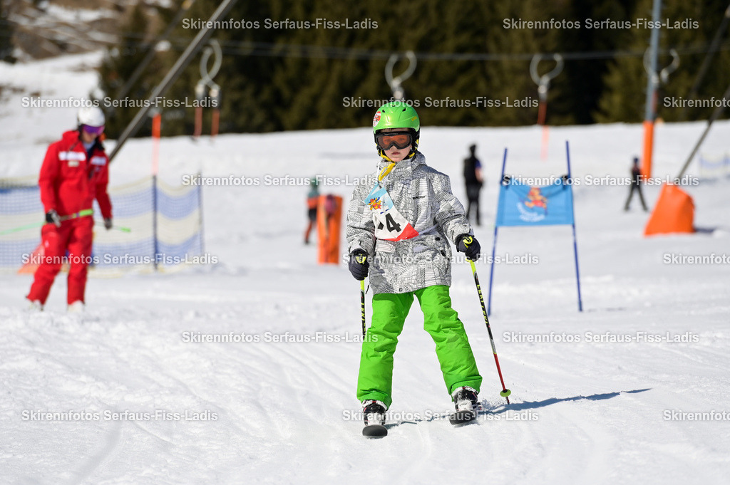 SRF_27.02.2026_815 | Skirennfotos,Serfaus,Fiss,Ladis,Kinderskirennen,Winter,Tirol,Oberland,skirace,SFL,feelfree,weil wir's genießen,ski,Ski,skifahren,Sonnenplateau, - Realisiert mit Pictrs.com