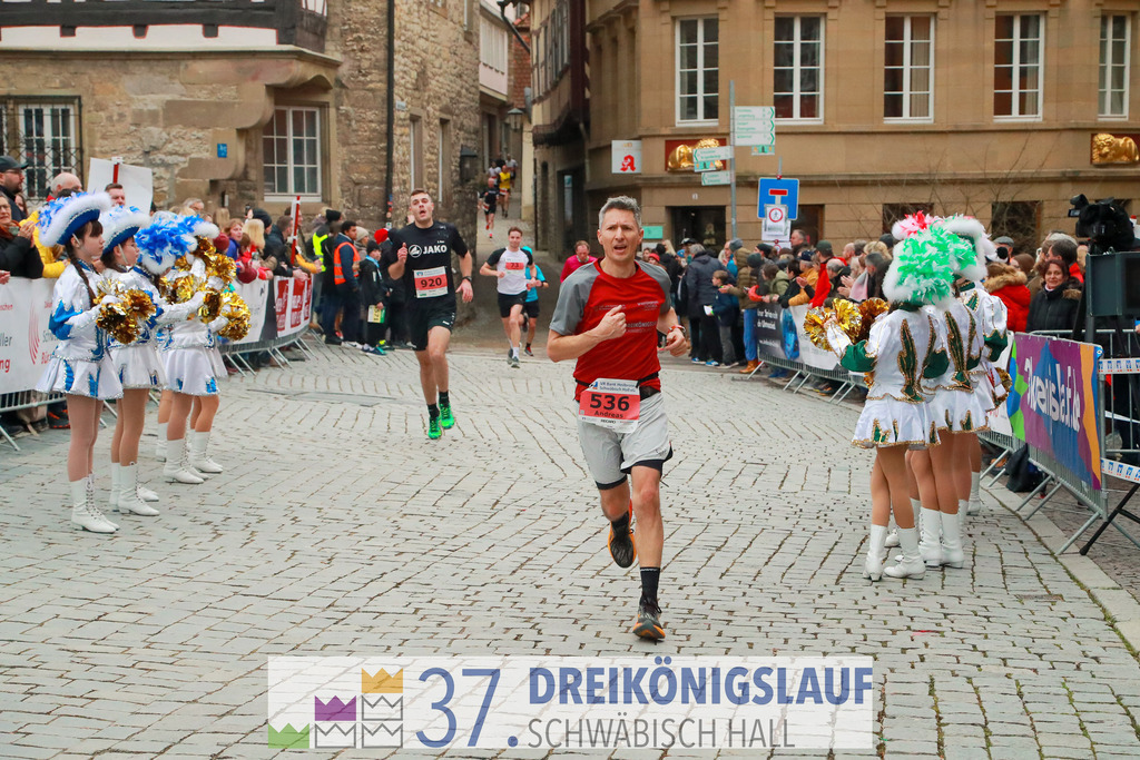 VR Bank Hauptlauf 10000m | 3 Koenigslauf 2023 - Realisiert mit Pictrs.com