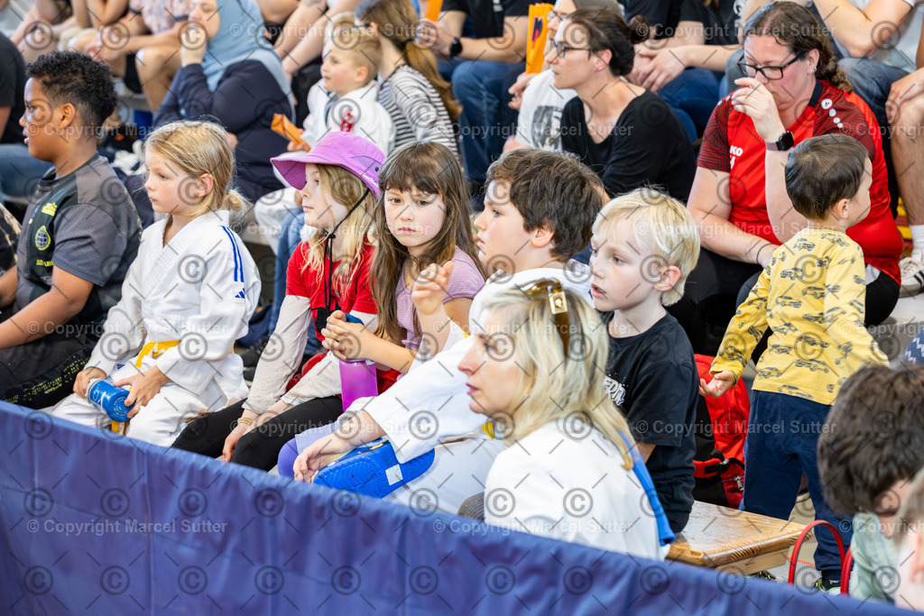 20260425-175231-_G2A8347-MarcelSutter | Finde und bestelle deine Sport- und Eventfotos in höchster Qualität. Professionelle Aufnahmen von Wettkämpfen, Veranstaltungen und Outdoor-Events – schnell und einfach online bestellen. - Realisiert mit Pictrs.com