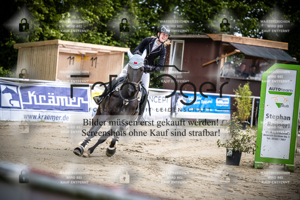 DOS_0108 | Reitturnier Venne - Realisiert mit Pictrs.com