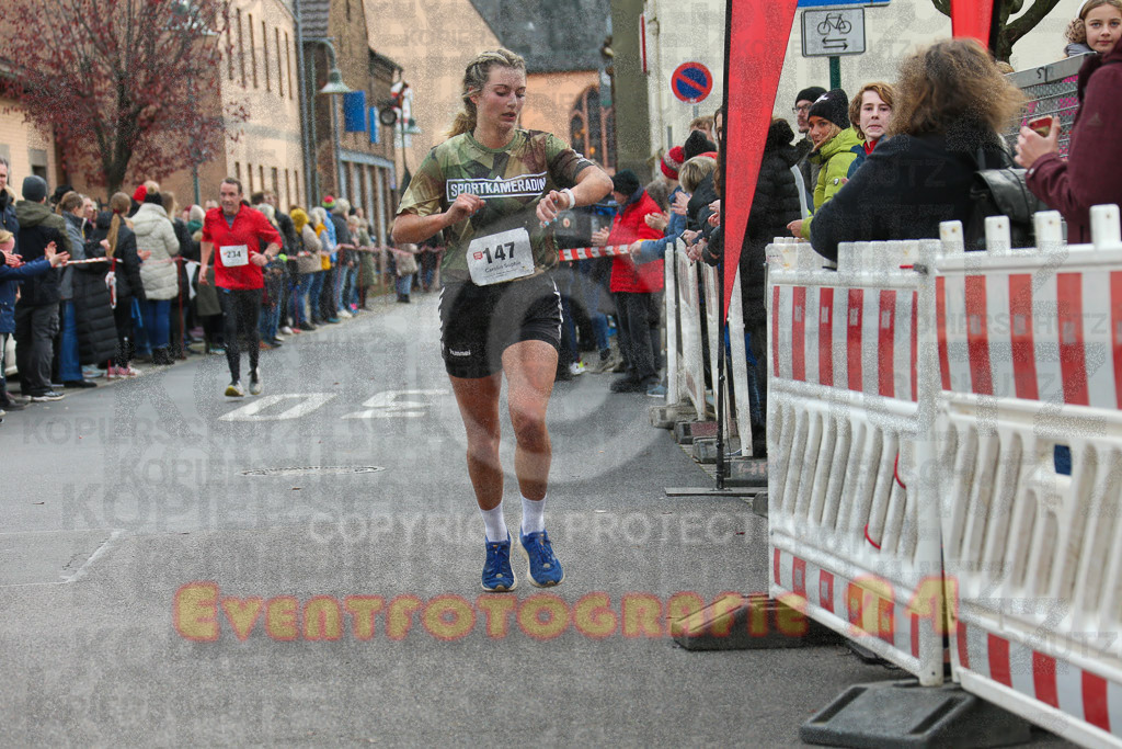 221127_1220_EX1_2507 | Sportfotografie im Rhein-Sieg Kreis, Köln, Bonn, NRW, Rheinland Pfalz, Hessen, etc. Unser Tätigkeitsfeld umfasst den Laufsport vom Volkslauf über den Marathon, Duathlon, Triathon bis zum Ultralauf wie Kölnpfad Ultra oder Schindertrail.