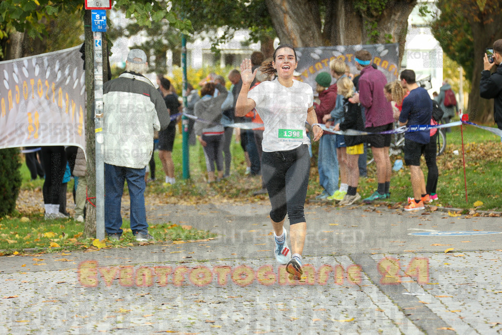 241020_1105_EX1_1003 | Sportfotografie im Rhein-Sieg Kreis, Köln, Bonn, NRW, Rheinland Pfalz, Hessen, etc. Unser Tätigkeitsfeld umfasst den Laufsport vom Volkslauf über den Marathon, Duathlon, Triathon bis zum Ultralauf wie Kölnpfad Ultra oder Schindertrail.