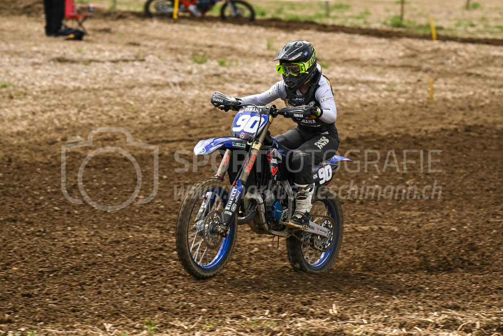 Motocross Schlatt bei Winterthur - 30. April 2023 | #90 Keller Sandra aus Schlatt b.Winterthur (CH) auf Yamaha in der Kategorie Swiss MX Women Cup am Motocross Schlatt bei Winterthur, 30. April 2023. 
Instagram: @mx_schlatt | @mc_wila | @sam_schweiz
Bild: Sportfotografie Markus Aeschimann | www.markus-aeschimann.ch - Realisiert mit Pictrs.com