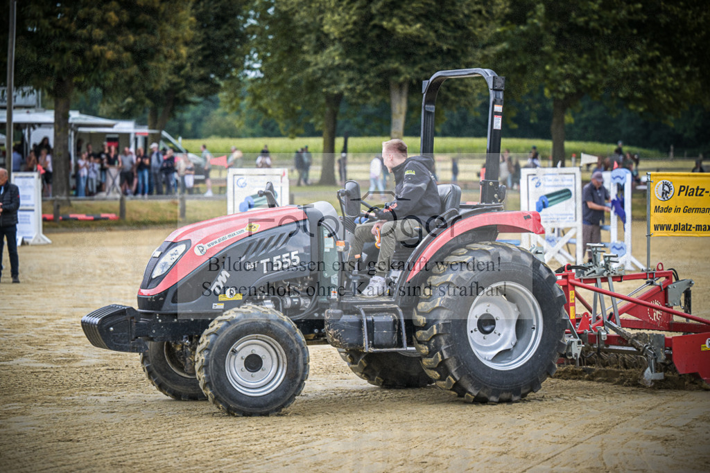 DOS_1294 | Entdecke hochwertige Reitturnierfotos von Foto Oger. Professionell, emotional und authentisch – jetzt Lieblingsmomente im Shop bestellen.Deutschlandweite Turnierfotografie. - Realisiert mit Pictrs.com