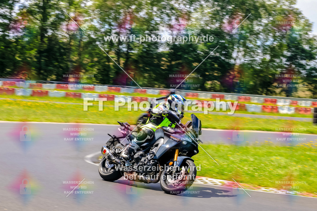 VBK-8126 | Hier findet Ihr Bilder von Touristenfahrten auf der Nürburgring Nordschleife oder von anderen Veranstaltungen die ich besucht habe. Viel Spass beim Durch Schauen 