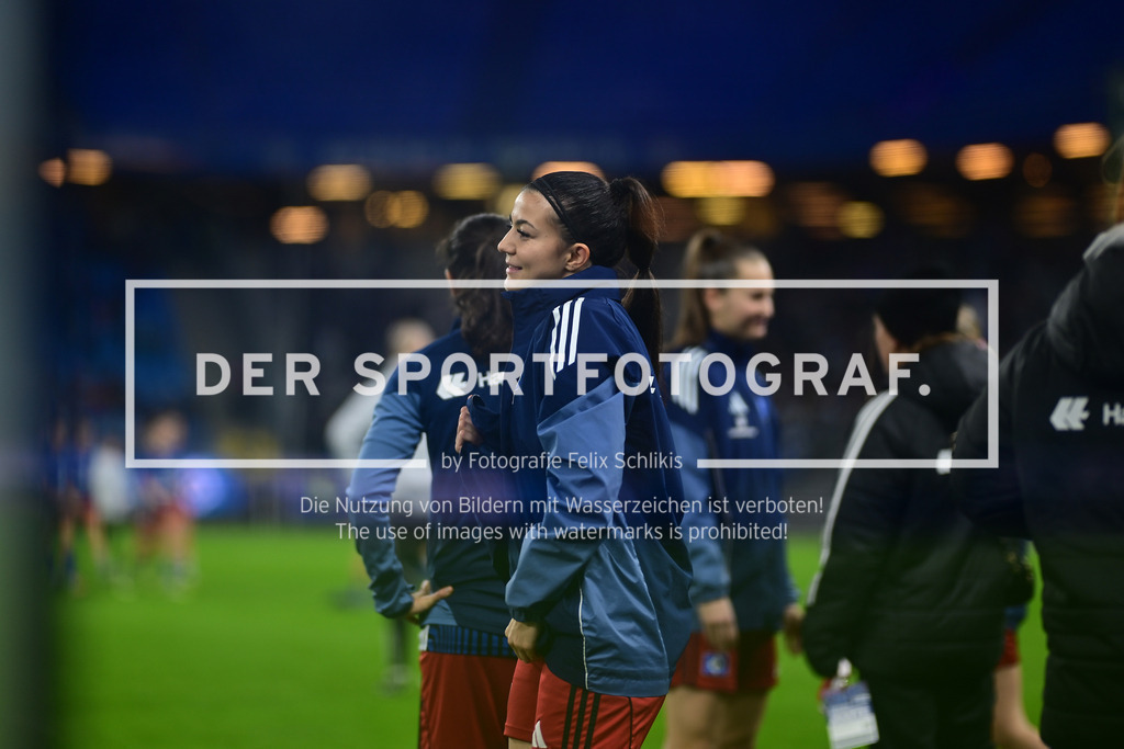 Fußball I Frauen I Saison 2025-2026 I Bundesliga I 12. Spieltag I Hamburger SV - 1. FC Köln I 51693 | Der Sportfotograf. - Realisiert mit Pictrs.com