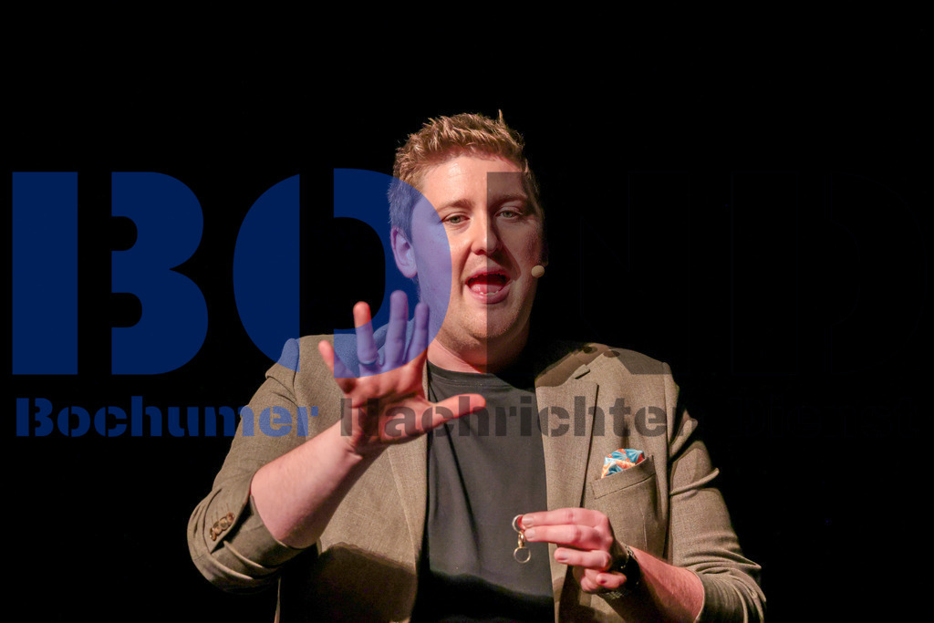 Magicon 2024  {date} -  | {headline}



(Foto: Sebastian Sendlak / BOND)

 - Realisiert mit Pictrs.com