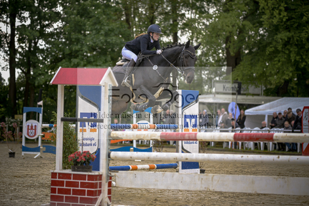 20240505-DOS_7991 | Entdecke hochwertige Reitturnierfotos von Foto Oger. Professionell, emotional und authentisch – jetzt Lieblingsmomente im Shop bestellen.Deutschlandweite Turnierfotografie. - Realisiert mit Pictrs.com