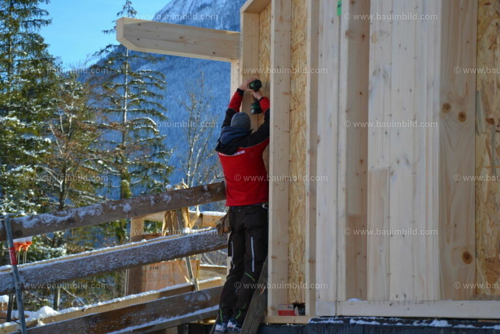 bib-lg09-holzbau-0056 | Nach LV-Leistungsgruppen sortierte Detailfotos über den Bau eines Hauses. Alle Hausbau-Bilder direkt vom Urheber und Autor der Website Haus-Selber-Bauen.com
