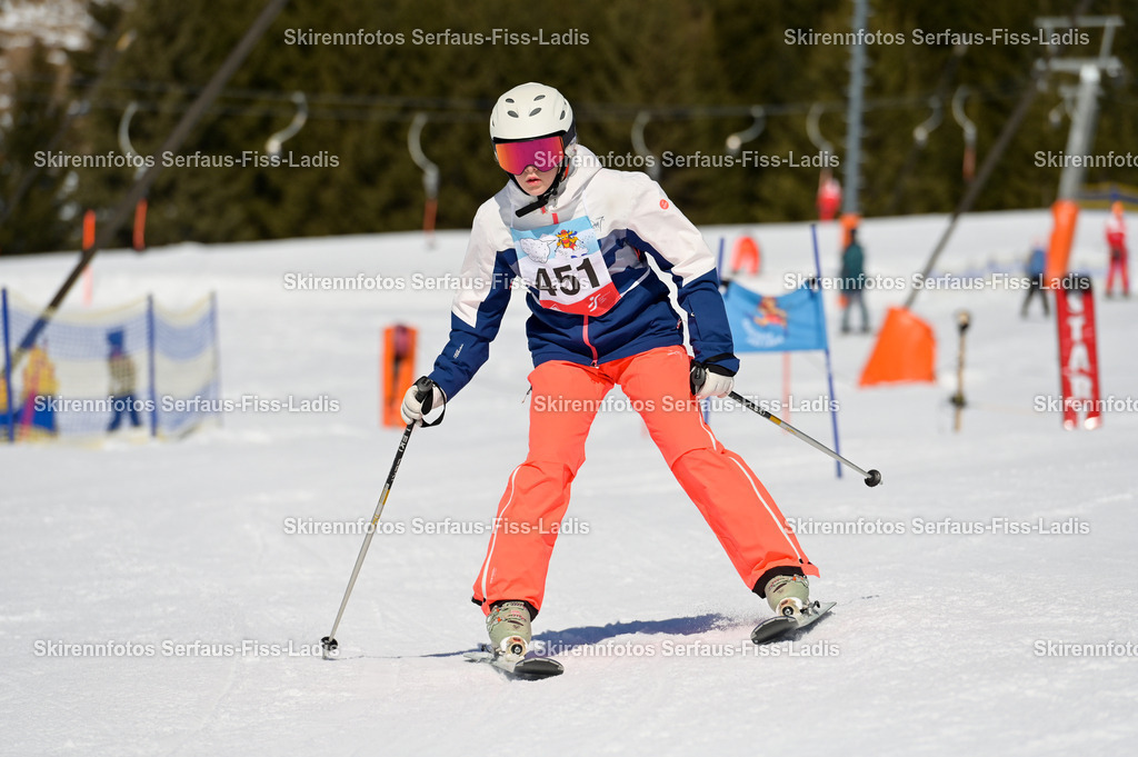 SRF_27.02.2026_334 | Skirennfotos,Serfaus,Fiss,Ladis,Kinderskirennen,Winter,Tirol,Oberland,skirace,SFL,feelfree,weil wir's genießen,ski,Ski,skifahren,Sonnenplateau, - Realisiert mit Pictrs.com