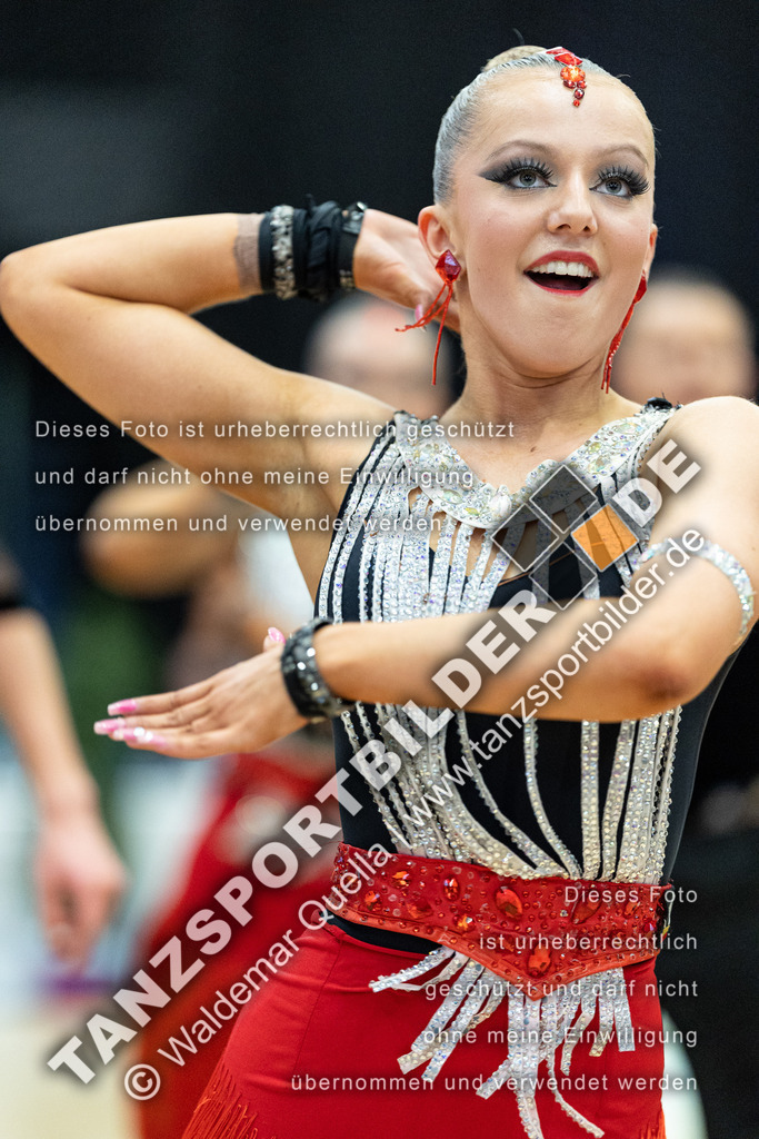 20240406-11342 | Hier finden Sie Tanz Bilder vom Latein und Standard Formationen tanzen. Sportbilder vom Tanzsport. Schöne Fotos und von Weltmeisterschaft, Europameisterschaft, Bundesliga, Regionalliga, Oberliga und Landesliga sowie von GOC Stuttgart, DanceComp, WM Bremen