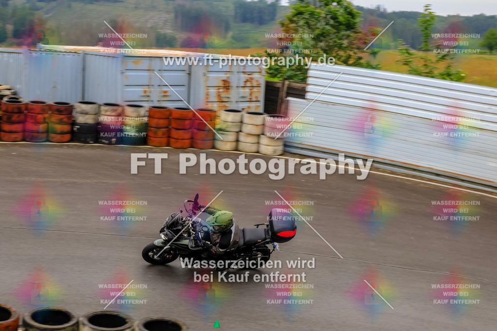 OBK-5881 | Hier findet Ihr Bilder von Touristenfahrten auf der Nürburgring Nordschleife oder von anderen Veranstaltungen die ich besucht habe. Viel Spass beim Durch Schauen 