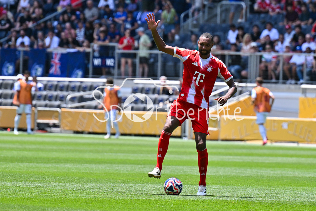 FC Bayern München - TQL Stadium | am BAll Jonathan TAH (FC Bayern Muenchen 4) / Einzelfoto / Freisteller / FIFA Club World Cup: FC Bayern Muenchen - Auchkland City FC, TQL Stadium am 15.06.2025 / BLD / ZDF / NOT FOR SALE IN USA