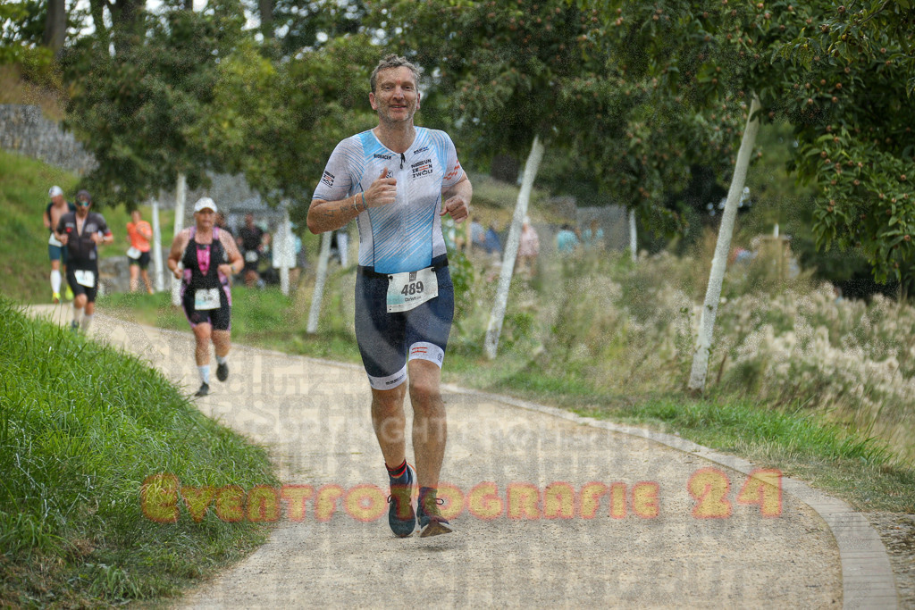 250824_1400_EX1_4587 | Sportfotografie im Rhein-Sieg Kreis, Köln, Bonn, NRW, Rheinland Pfalz, Hessen, etc. Unser Tätigkeitsfeld umfasst den Laufsport vom Volkslauf über den Marathon, Duathlon, Triathon bis zum Ultralauf wie Kölnpfad Ultra oder Schindertrail.