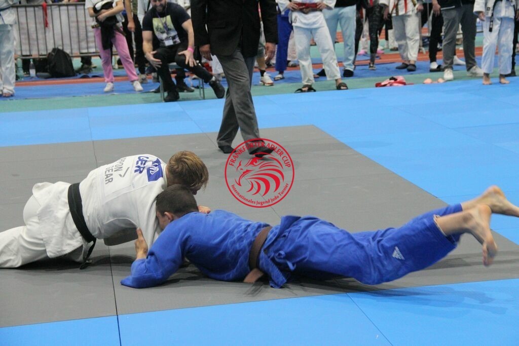 IMG_3893 | Fotos vom Adler Cup - Pictures from Adler Cup

Hier findet Ihr alle Eindrücke und großen Momente der Adler Cup Wochenenden. Here you will find all impressions and great moments of the Adler Cup weekends. - Realisiert mit Pictrs.com