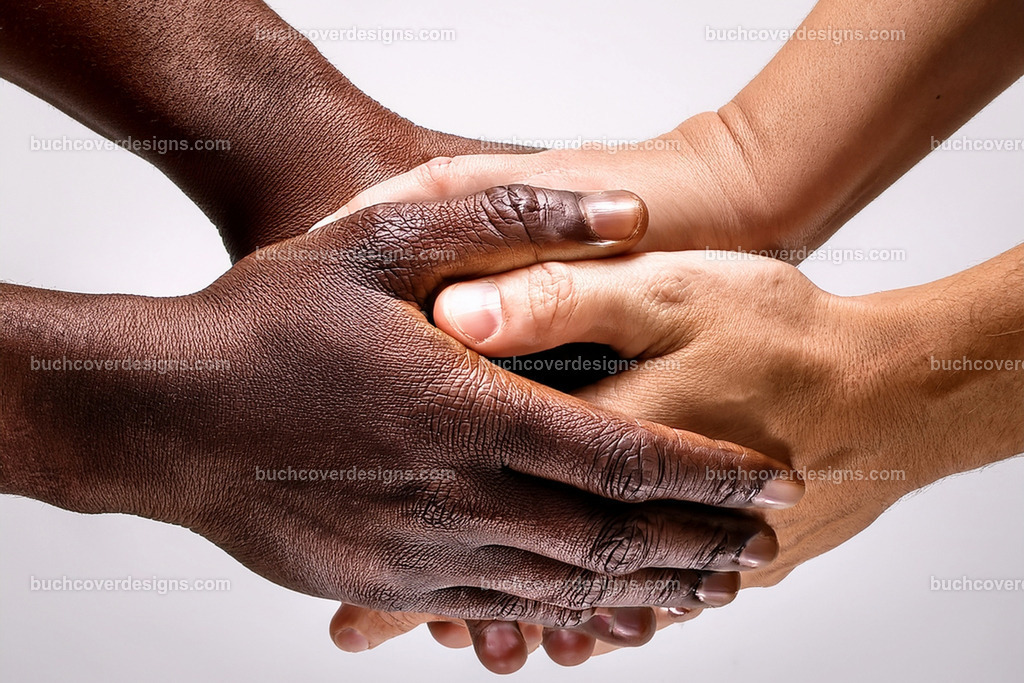 holding hands | Entdecken Sie kreative Buch Cover Designs für Self-Publishing-Autoren und Verlage! Unsere maßgeschneiderten Designs ziehen Leser an und bringen Ihre Geschichten visuell zum Leben. Lassen Sie uns Ihr perfektes Cover gestalten!