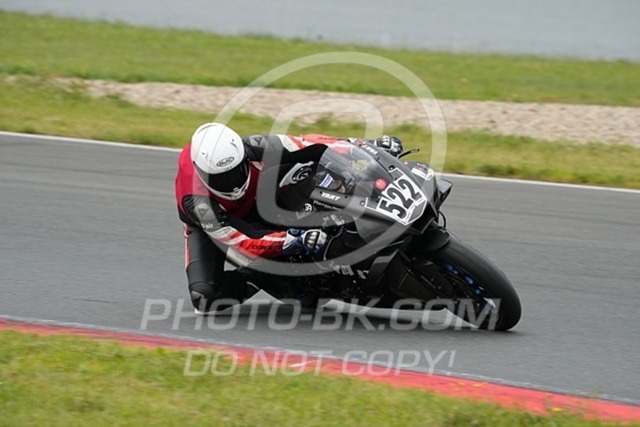 2024_07_04_PBK_13817 | Sportfotografie; SlowMotion; Video; Rennstrecke; Hafeneger; Speer; Racing; RSE; BMW; CBO; Trackday; Motorsportarena; Hockenheimring; Brno; Most; Barcelona; Valencia