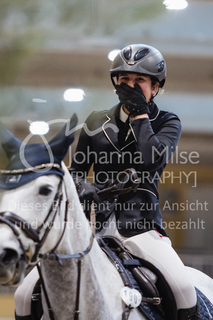 221112_Warstein_E-Stil-426 | Deine schönsten Turniermomente als professionelle Fotos! Entdecke hochwertige Pferdesport-Fotografie im Online-Shop. Jetzt Fotos finden & bestellen!