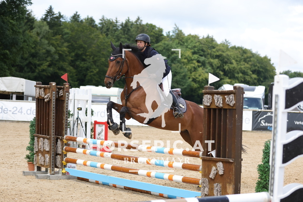 0P6A3702 | Willkommen bei Brunnmayr - Design & Fotografie – Ihrem Spezialisten für Reitturniere und Pferdeveranstaltungen in Oberösterreich, Salzburg und Bayern! Seit über 17 Jahren sind wir leidenschaftlich dabei.