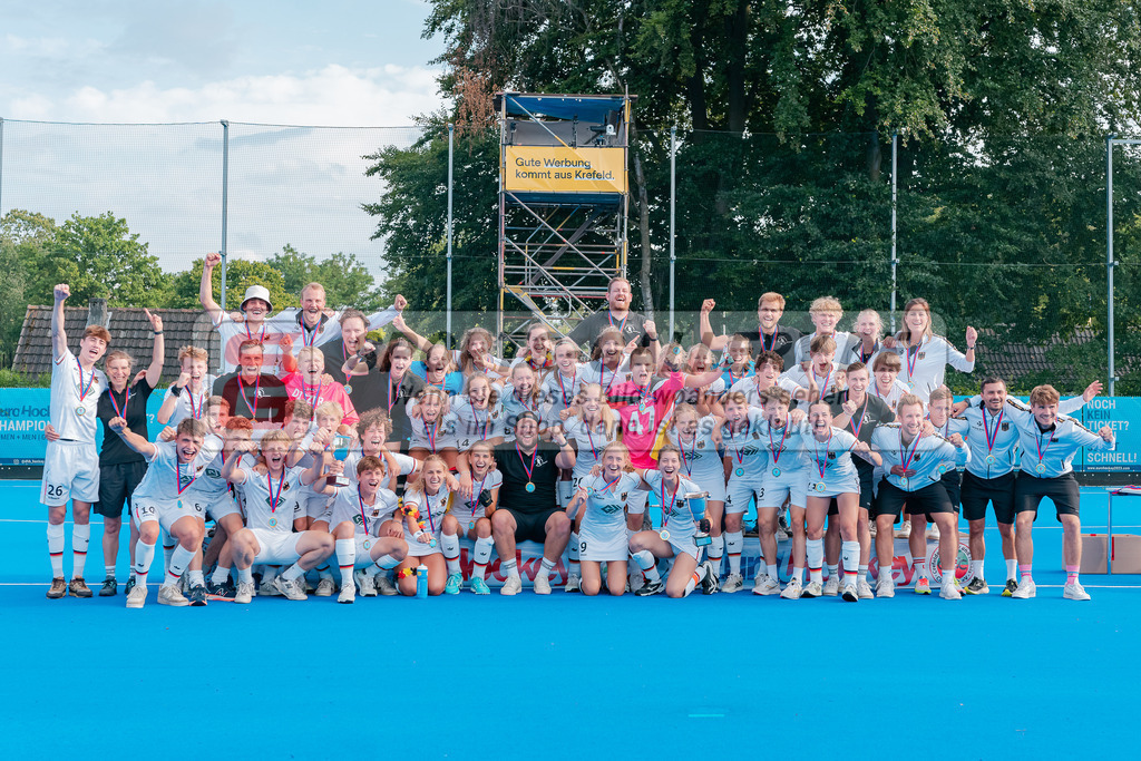 HK_20230716_902611 | Euro Hockey WU18 Siegerehrungen Championship Girls &amp; Boys am 16.7.2023 CHTC , Krefeld ,