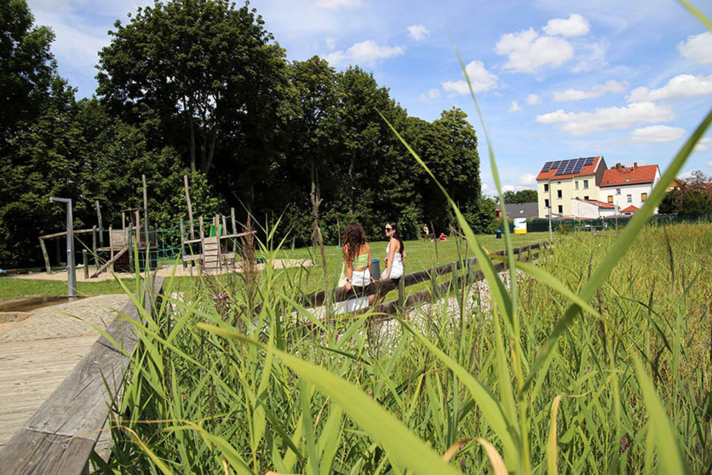 Ökobad Lindenthal | Das Team hinter BILDLEXIKON LEIPZIG bündelt historische wie aktuelle Informationen über die Stadt Leipzig in Text und Bild auf einer Plattform und stellt diese der interessierten Öffentlichkeit zur Verfügung.