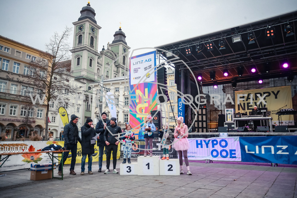 SILVESTERLAUF LINZ 25 | Linz, AUSTRIA, 31. Dezember 25, TRIRUN SILVESTERLAUF LINZ 25 , Image shows: 
Photo: WAPICS / BINDER Manuel