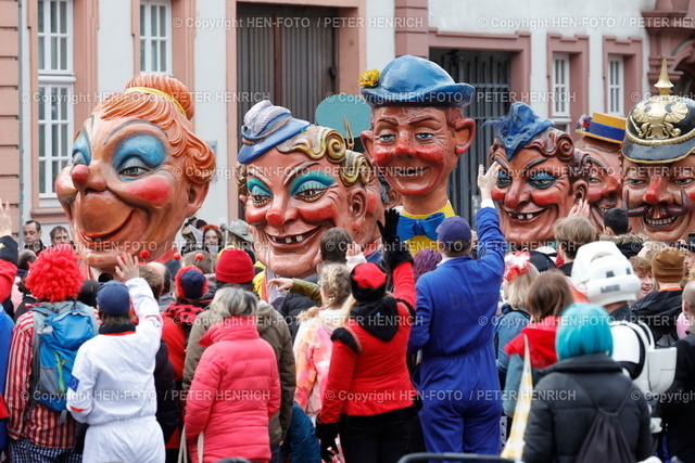 Rosenmontagsumzug | 12.02.2024 Höhepunkt für über 300.000 Besucher der Mainzer Fastnacht ist der närrische Fastnachtsumzug am Rosenmontag ab 11:11 Uhr mit Motto "Zur Fassenacht lädt Mainz am Rhein die ganze Welt zum Schoppe ein" mit über 100 Zugnummern und einer Zuglänge von ca 7,2 km von Neustadt in die Altstadt (Foto: Peter Henrich) - Realisiert mit Pictrs.com