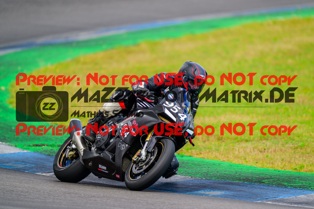 MaZZes_FotoMatrix_240615_6007705_2638 | GELB