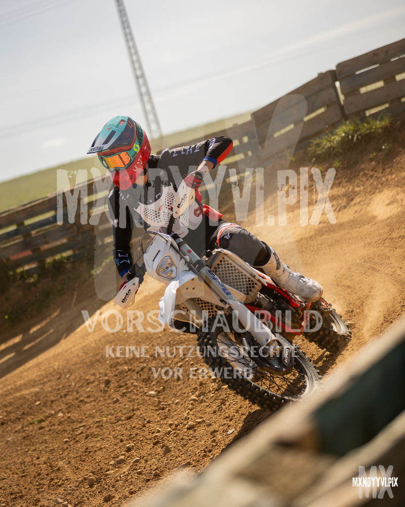 866A3595 | mxndyyvipix