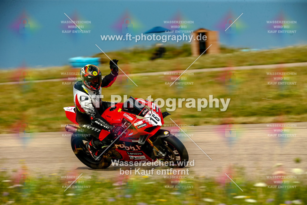 Chambley Juli-0667 | Hier findet Ihr Bilder von Touristenfahrten auf der Nürburgring Nordschleife oder von anderen Veranstaltungen die ich besucht habe. Viel Spass beim Durch Schauen 