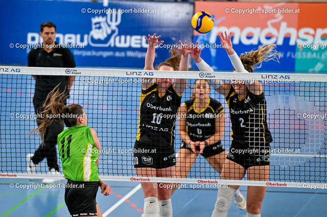 AUT, AVL, Steelvolleys Linz Steg vs PSV Volleyballgemeinschaft Salzburg | 06.01.2024, Sporthauptschule Kleinmuenchen, AUT, AVL, Steelvolleys Linz Steg vs PSV Volleyballgemeinschaft Salzburg, im Bild Zoe Nunez (Linz), Andrea Duvnjak (Linz) vs Patricia Maros (Salzburg)


// AVL, Austrian Volley League Match between Steelvolleys Linz Steg vs PSV Volleyballgemeinschaft Salzburg in Linz, Austria on 2023/01/06