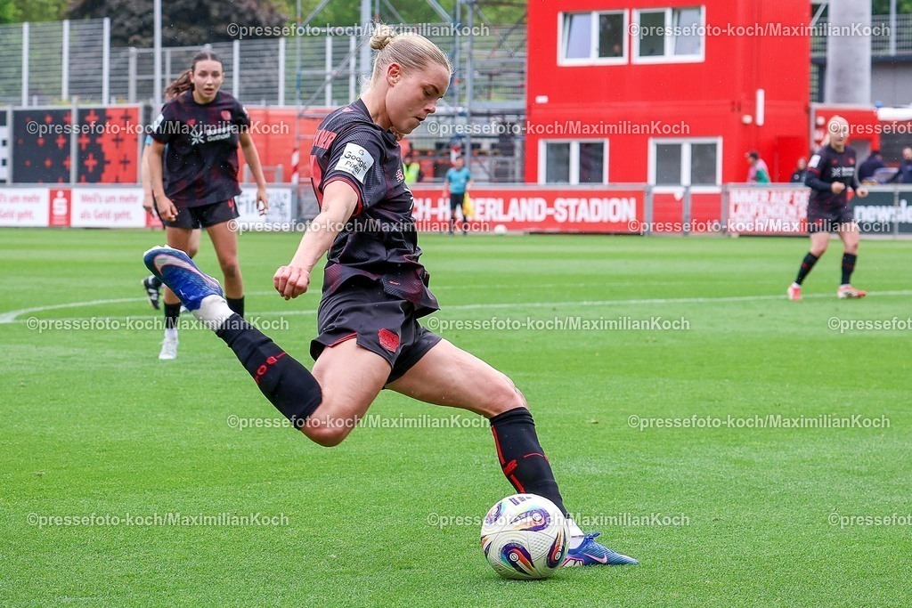 xsscx17052601037 | 17.05.2026, xsscx, Frauen Fussball, Bayer 04 Leverkusen - Werder Bremen, 1. Fussball Bundesliga, 26. Spieltag, Ulrich-Haberland-Stadion, Saison 2025 2026: Cornelia Kramer (Bayer Leverkusen #07) DFB regulations prohibit any use of photographs as image sequences and or quasi-video. Photo: xSandraxScherningxPressefotoKochx