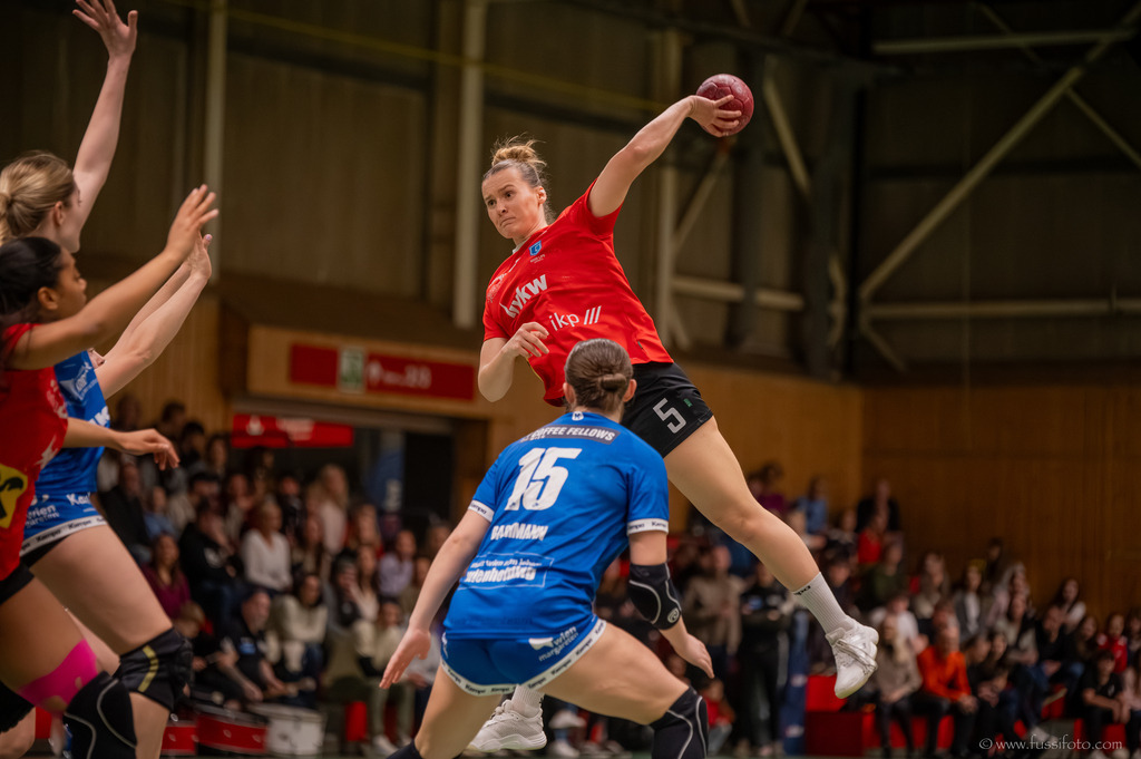 DSC_4513 | "Fussifoto.com – Ihr Ansprechpartner für hochwertige Fotografie! Entdecken Sie kreative Bilder und professionelle Dienstleistungen. Kontaktieren Sie uns für Ihre Projekte!"