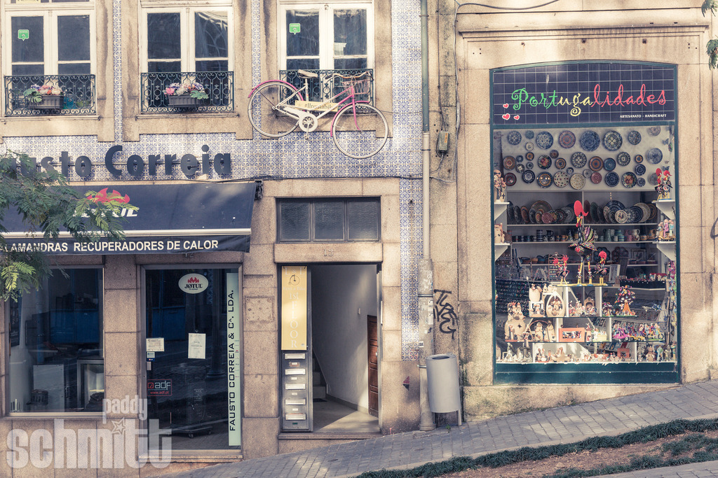 PS-Porto-2026-26 | Entdecke die größte Bildgalerie der Region mit Fotografien aus dem Allgäu, der Bodenseeregion, Oberschwaben, dem Donautal und der Schwäbischen Alb. Landschaften, Luftaufnahmen und Reisefotografie als Wandbild und Fotokunst. - Realisiert mit Pictrs.com