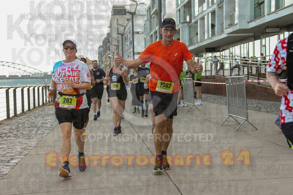 250920_1454_EX1_8141 | Sportfotografie im Rhein-Sieg Kreis, Köln, Bonn, NRW, Rheinland Pfalz, Hessen, etc. Unser Tätigkeitsfeld umfasst den Laufsport vom Volkslauf über den Marathon, Duathlon, Triathon bis zum Ultralauf wie Kölnpfad Ultra oder Schindertrail.