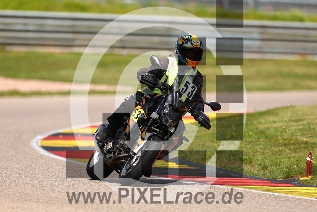 0053-20240822_02727 | Schöne Erinnerungen an spannende Momente - das festzuhalten ist unser Job. PIXELrace.de ist seit 2003 auf den Rennstrecken Europas unterwegs um die Action draußen beim Fahren und die wunderbare Stimmung imm Fahrerlager für euch einzufangen.