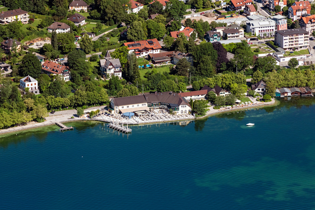 dr__0053554.jpg | STARNBERG 12.06.2020 Tische und Sitzbänke der Freiluft- Gaststätten Seerestaurant Undosa Orange Beach und Hugos Beach Club am Starnberger See in Starnberg im Bundesland Bayern. // Tables and benches of open-air restaurants Seerestaurant Undosa Orange Beach und Hugos Beach Club in Starnberg in the state Bavaria. Foto: Daniel Reiter