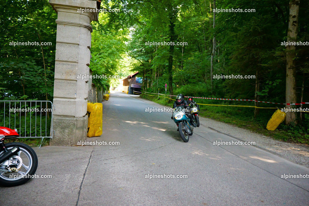 P1015059 | Erleben Sie atemberaubende, hochqualitative Fotos Ihrer Fahrt entlang der malerischen Alpenstraßen. Besuchen Sie alpineshots.com, um professionelle Aufnahmen Ihrer unvergesslichen Reise zu finden und zu kaufen - Realisiert mit Pictrs.com