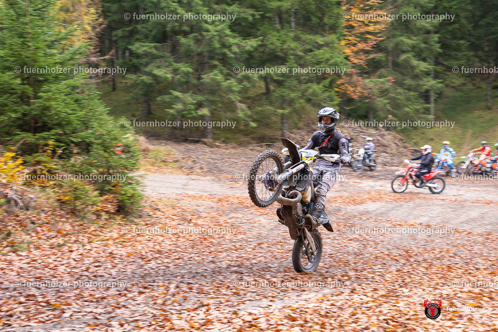 fuernholzer_251026-C1-262 | Fotografische Impressionen von der Red Stag Enduro Extreme by fuernholzer-photography.com. Endurosport in Österreich fotografisch festgehalten von fuernholzer. Auftragsfotografie für Private, Gewerbefotos und Industriefotografie. Eventfotografie, Sportfotografie und Motorsportfotografie. Anbieter von Fotoworkshops, Fototraining, fotografischen Vorträgen und Fotoseminaren.