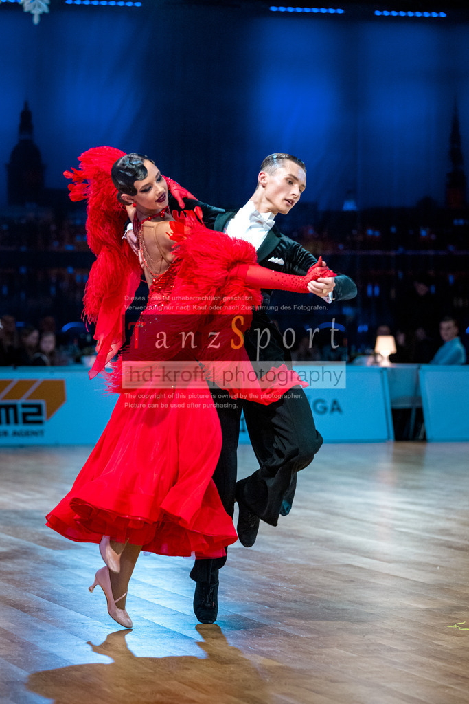 20251212_WDSF_World_Ch_Cup_RS-Std_1201-2 | Tanzsportbilder, Standardtanz, Lateintanz, WDSF, DTV, LTVB, dancecomp, goc, hessen tanzt, blaues band der spree, walzer, tango, wiener walzer, slowfox, quickstepp, samba, rumba, cha-cha-cha, paso doble. jive, hd-kroft photography, turniertanzsport