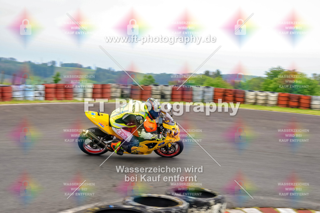 OBK-5520 | Hier findet Ihr Bilder von Touristenfahrten auf der Nürburgring Nordschleife oder von anderen Veranstaltungen die ich besucht habe. Viel Spass beim Durch Schauen 