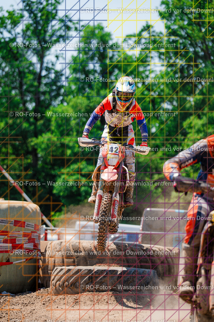 5 Lauf Schlüchtern IGE 2026-183 | Sportfotografie von RO-Fotos: Motorsport, Motocross, Enduro, Laufveranstaltungen und Triathlon. Professionelle Fotos von Sportlern und Events. - Realisiert mit Pictrs.com
